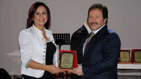 Hentbol'ün Güçlü İsmi Gülay Türk