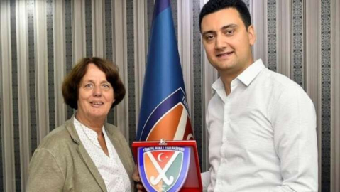 Hokey'in Zirvesi Ankara'da Buluştu