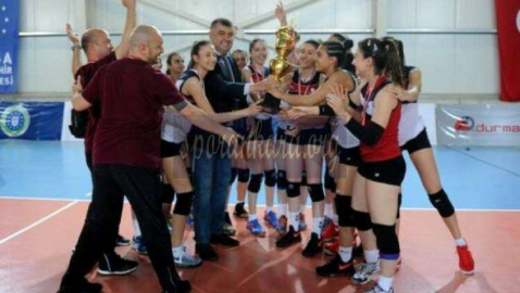 Şampiyon İlbank Takımımızı Alkışlıyoruz