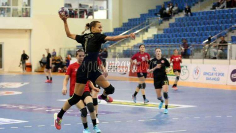 Yenimahalle Belediyespor Polatlı'yı Ağırlıyor