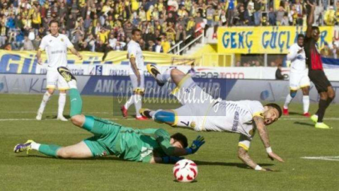 Ankaragücü Zirve Keyfinde