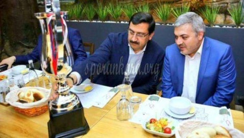 Şampiyonluk Kupası M.Ak'la Buluştu