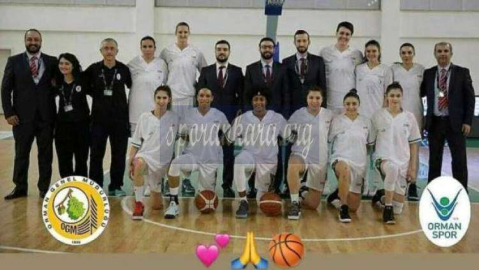 Gönüllerin Takımı Ormanspor G.Saray Önünde