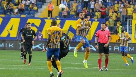 Türkiye Futbol Liglerinde Program