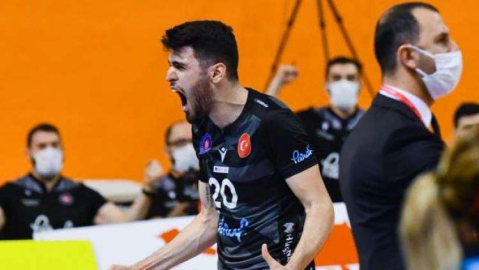 Halkbank'ın Parlayan Yıldızı Efe Bayram 