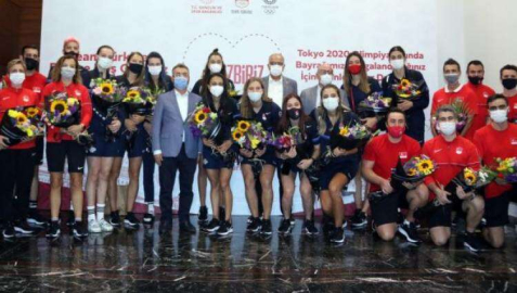 Filenin Sultanları'na Sürpriz Karşılama
