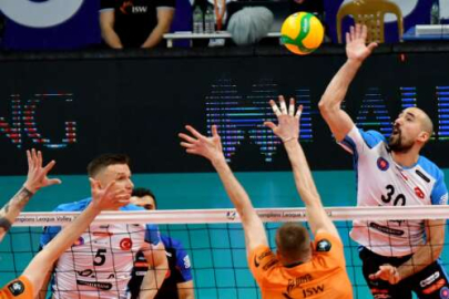 Ankara Halkbank İlk Maçını Kaybetti