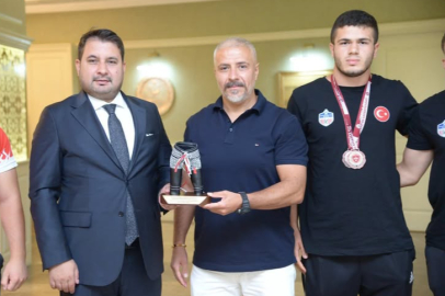 Çırpanoğlu Gençlik ve İlçe Spor Müdürünü Ağırladı