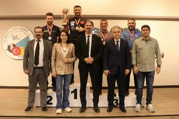 Türkiye Bilardo Şampiyonu Tolgahan Kiraz