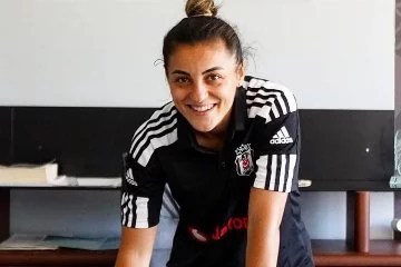 Karagenç ''Beşiktaş'ta İmzalar Kalplere Atılır''